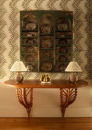 The Pineapple Table Lamp: lifestyle