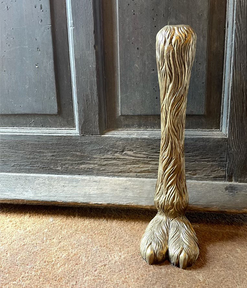 Camel Door Stop 493 x 575