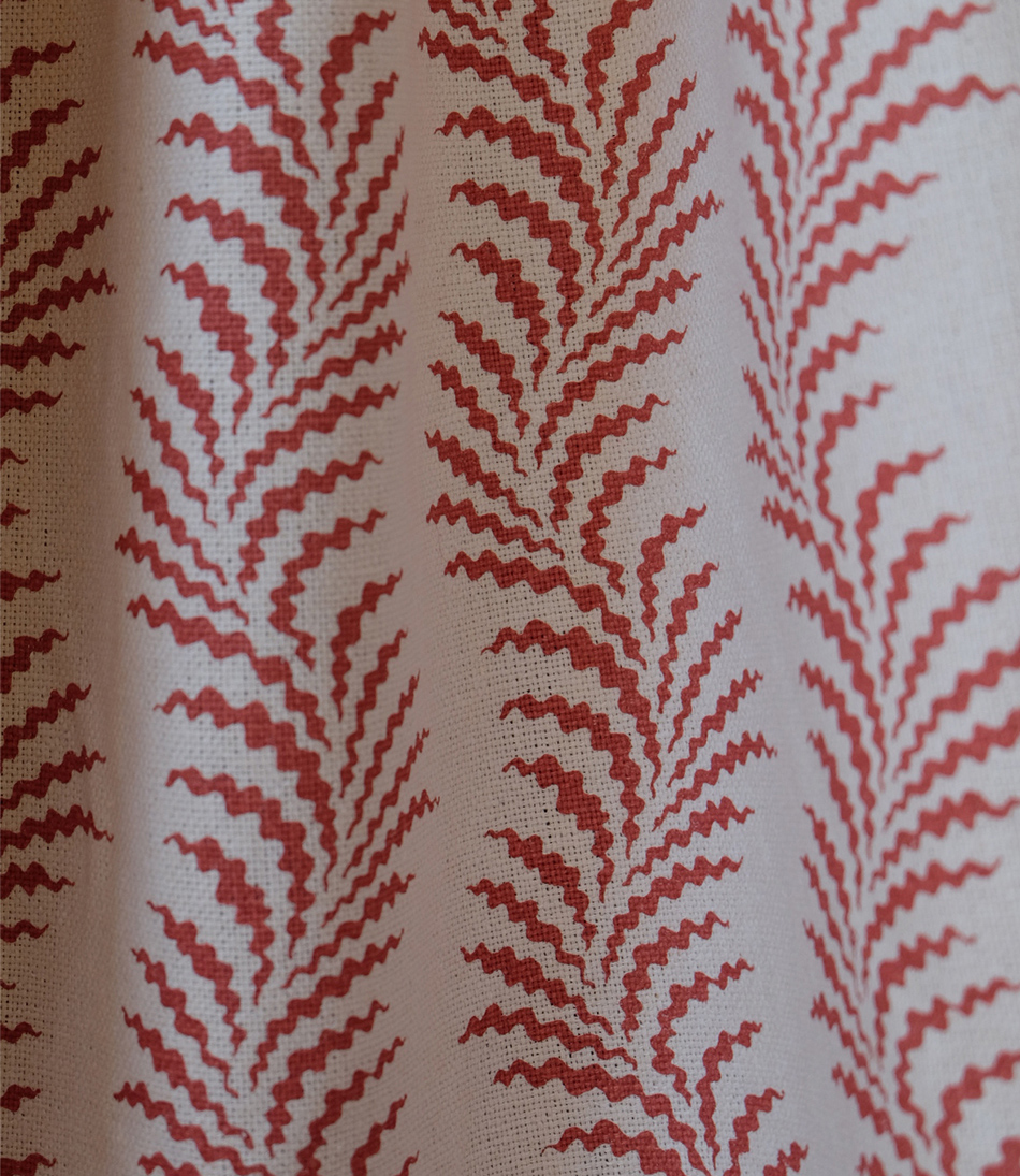 Scrolling Fern Silhouette - Sorolla Red - Mutka Silk - 950x1095 II