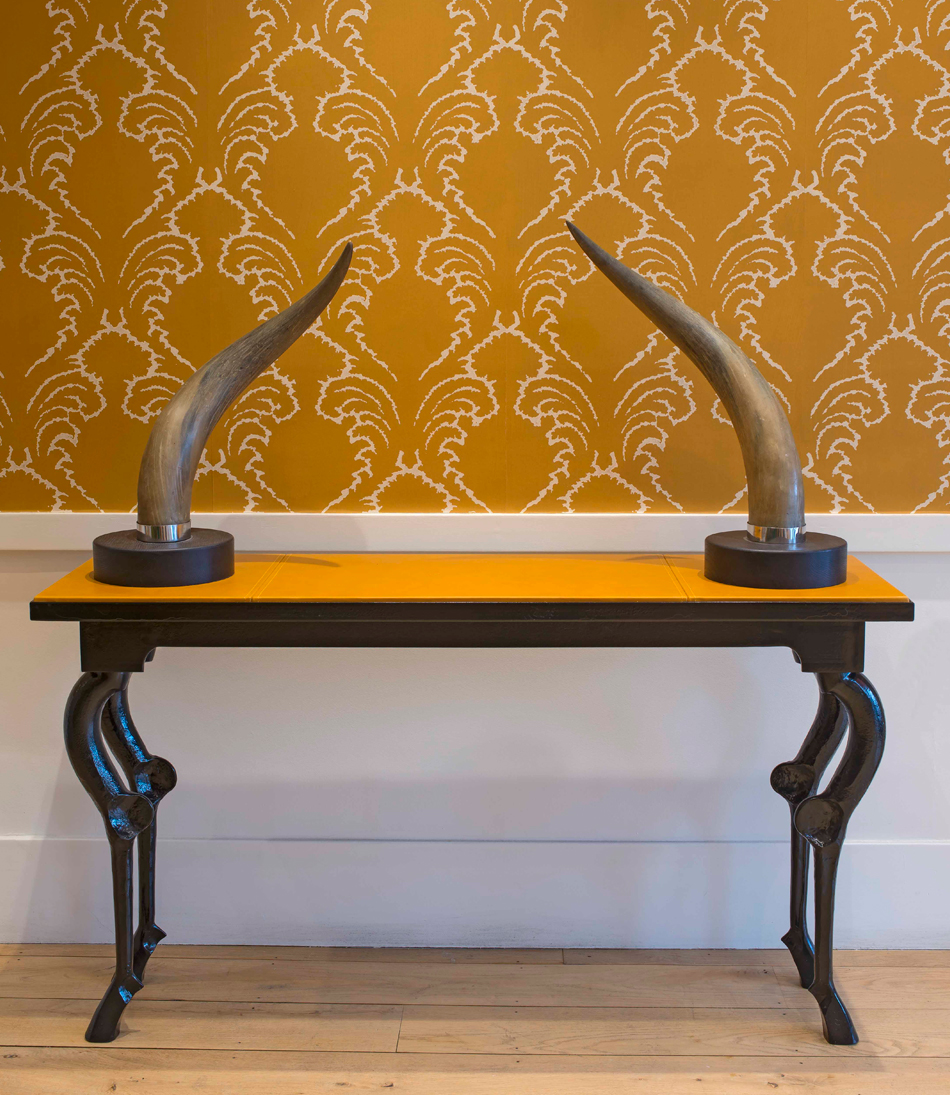 the-stag-console-table-pineapple-frond-wallpaper_hr_1_950x1095_1