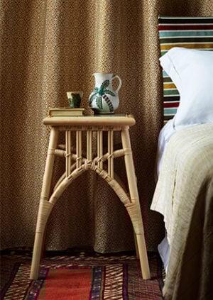Yasmin Hayat - Rumi - Gold - Linen: lifestyle