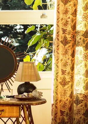 Filigree Flower - Original - Stone Linen: lifestyle
