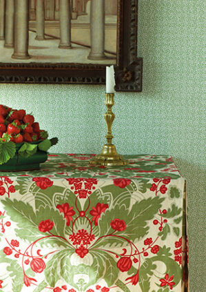 Sophie Coryndon - Wilton Vine Wallpaper - Hart Green: lifestyle