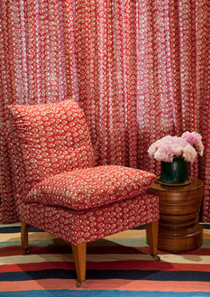 Paw Print - Raspberry - Linen: lifestyle