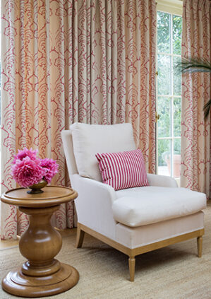 Pineapple Frond - Watermelon - Stone Linen: lifestyle