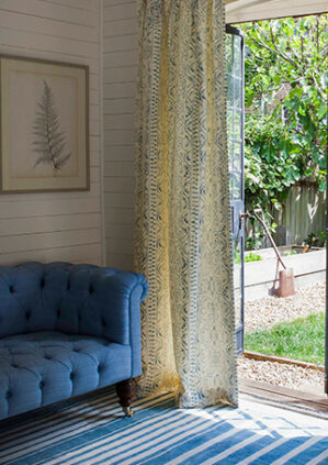 Symi - Azure - Ivory Linen: lifestyle