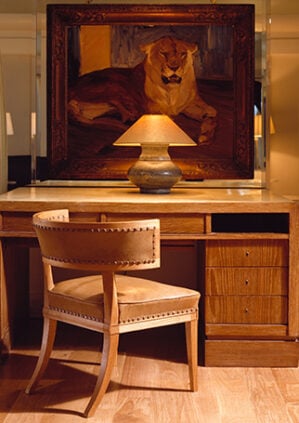 The Klismos Chair: lifestyle