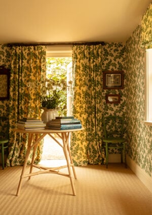 Scrolling Acanthus Frond Wallpaper - Emerald: lifestyle