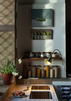 The Clifton Flexi Library Shelf Light: lifestyle