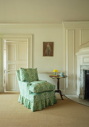 Pineapple Thread - Emerald - Ivory Linen: lifestyle
