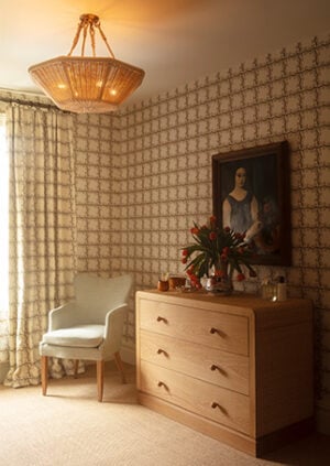Espalier Square Wallpaper - Chestnut: lifestyle