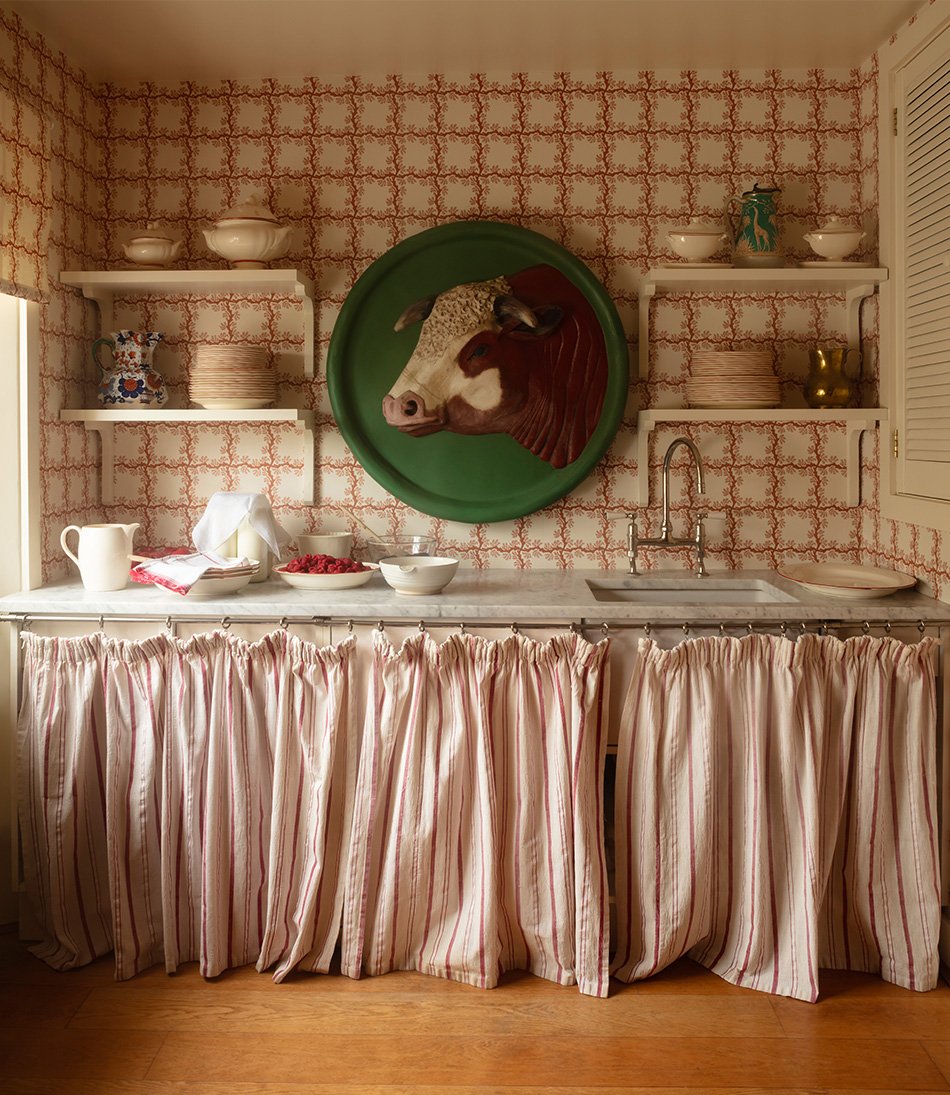 Espalier Square Terracotta Wallpaper with a matching shade