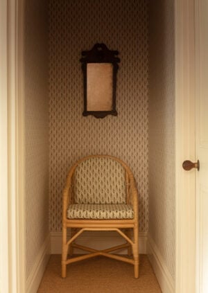 Serpentine Fern - Moss - Ivory Linen: lifestyle