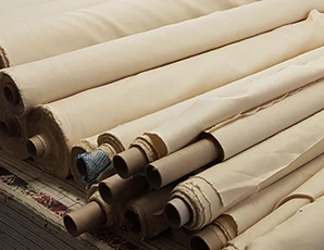 Materials: virgin polyester (hover-out)