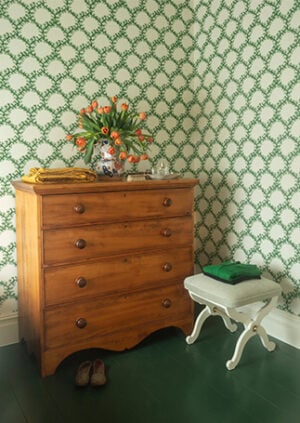 The Alexis Stool: lifestyle