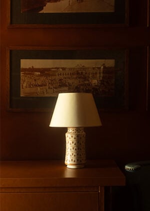 The Apothecary Table Lamp - Vitis: lifestyle